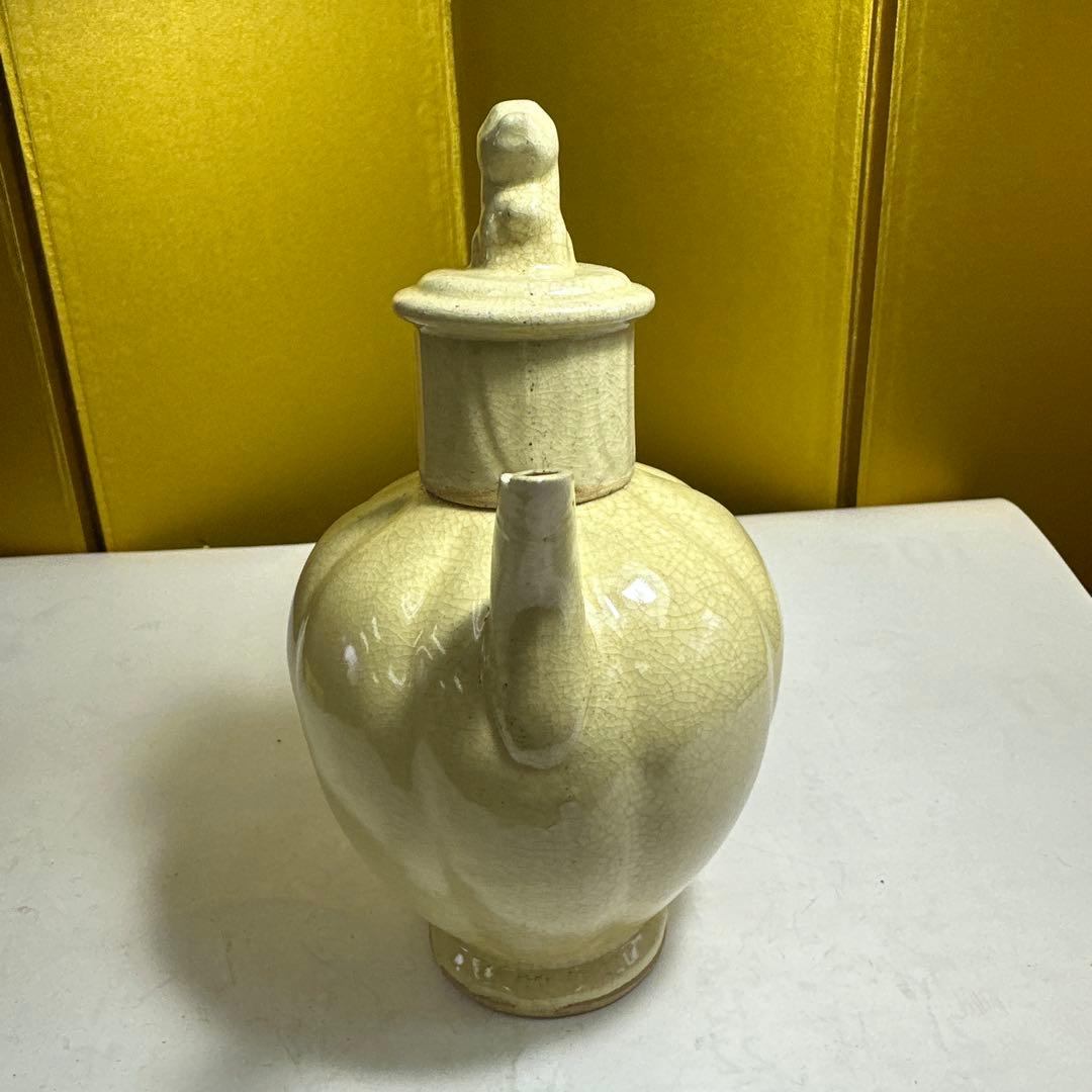 中国，骨董，時代物，動物の蓋付きクリーム色