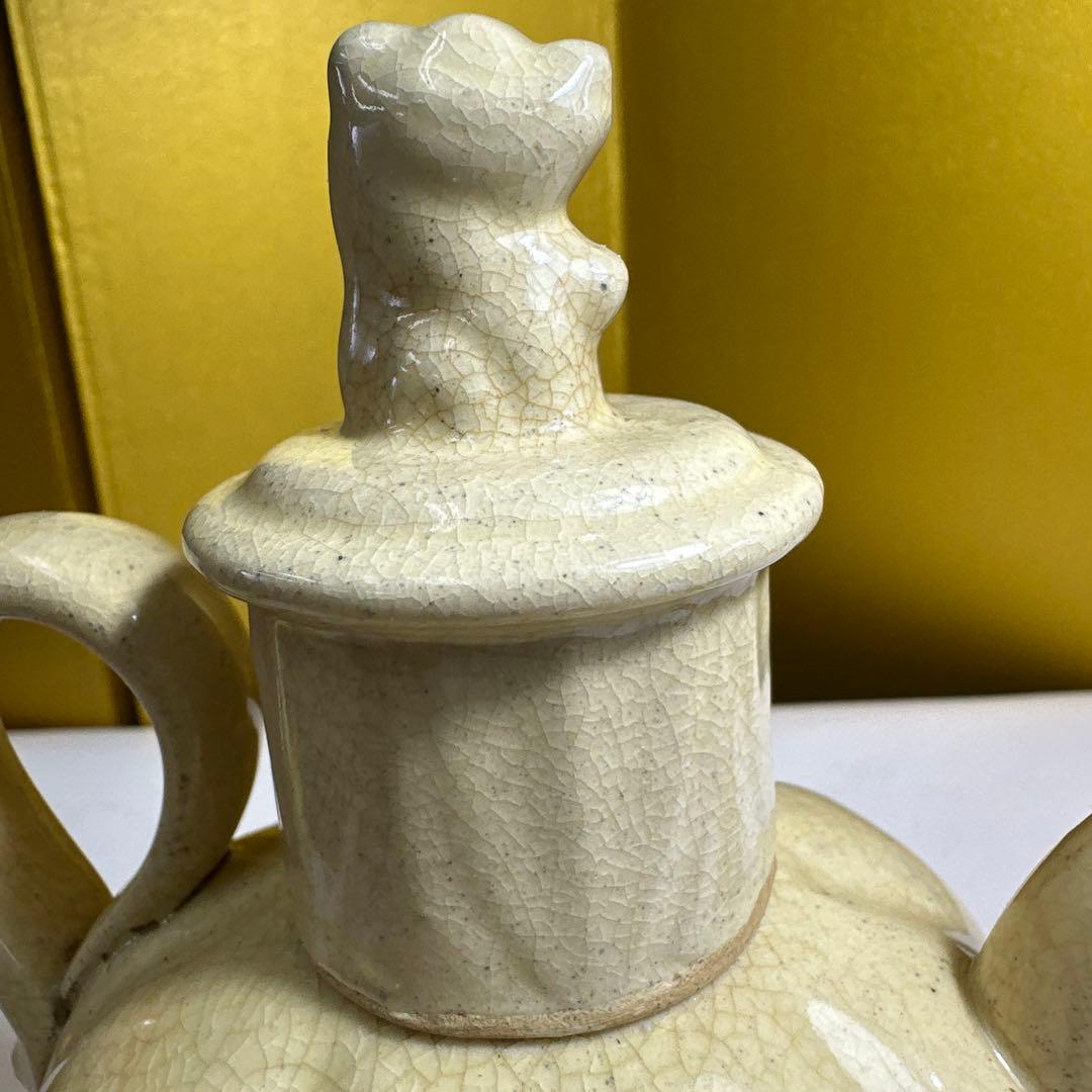 中国，骨董，時代物，動物の蓋付きクリーム色