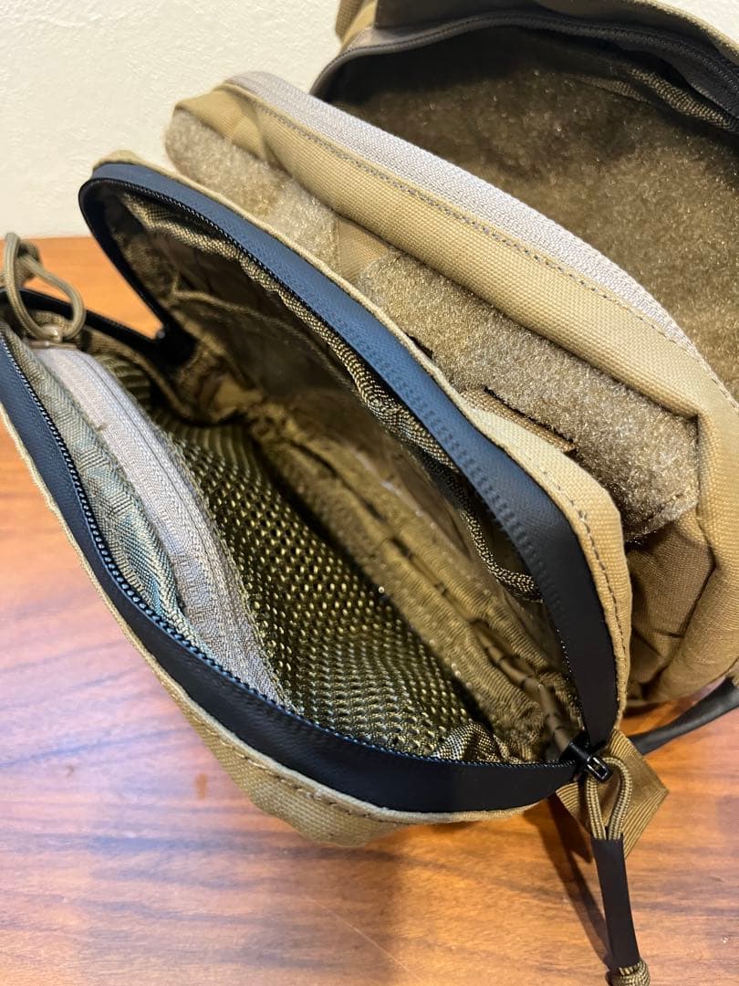 田村装備開発　トータスポーチ　コヨーテブラウン