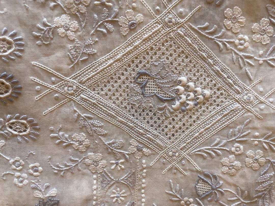 汕頭　スワトウ　SWATOW　手刺繍刺繍　テーブルクロス　希少