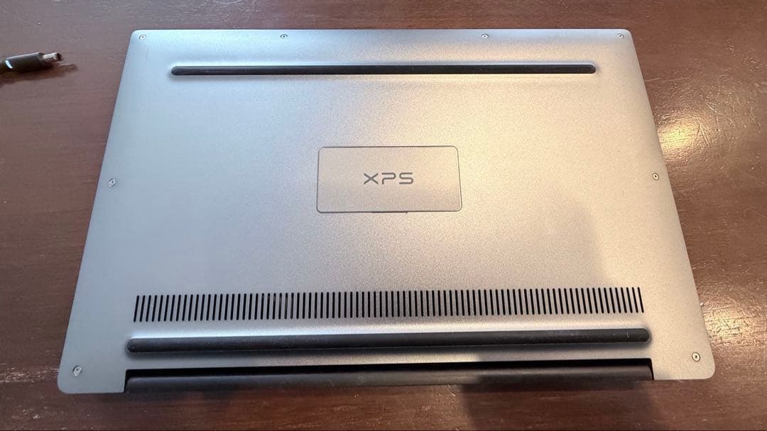 Dell ノートパソコン　XPS13 (9350) 8G/256GB難あり