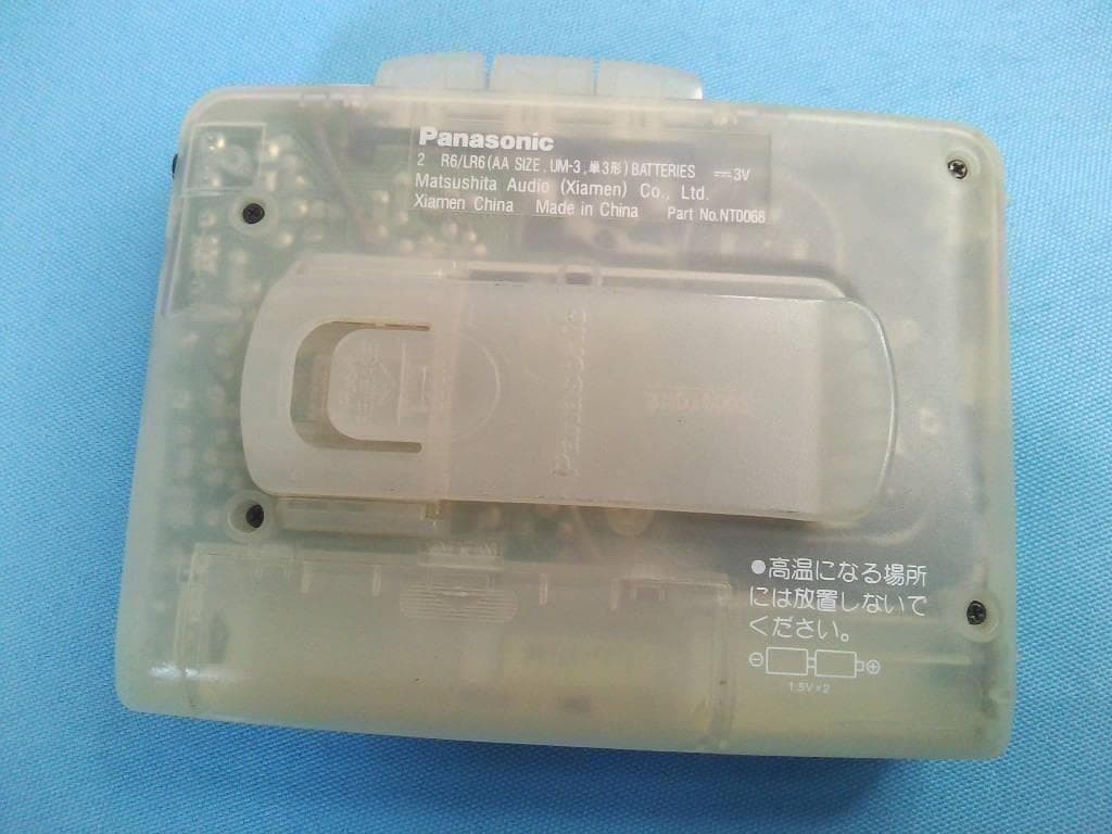 完動品★Panasonic 透明 RQ-CW03 ステレオカセットプレーヤー