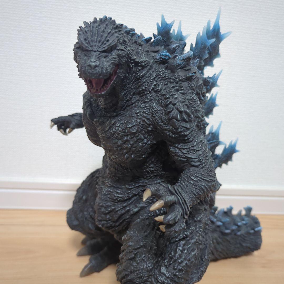 ク*ウ様 東宝30cmシリーズ ゴジラザライド ゴジラストア限定