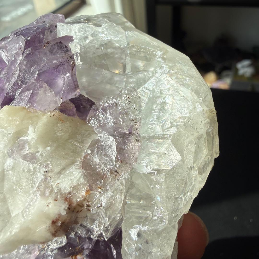 天然石カルサイト共生アメジストの原石　置物　鉱物NO.022414
