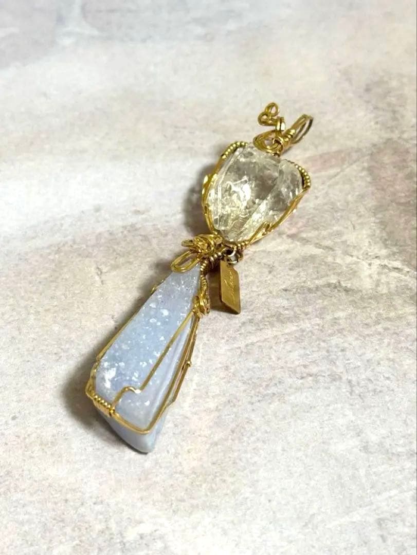 ライトオブアシュタールジュエリー 海の目覚め 天然石