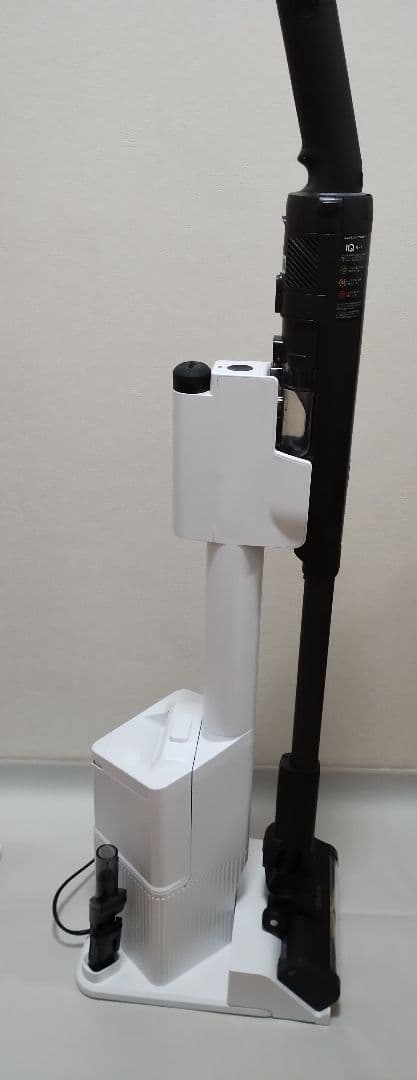 シャークニンジャ コードレススティッククリーナー LC701JBK