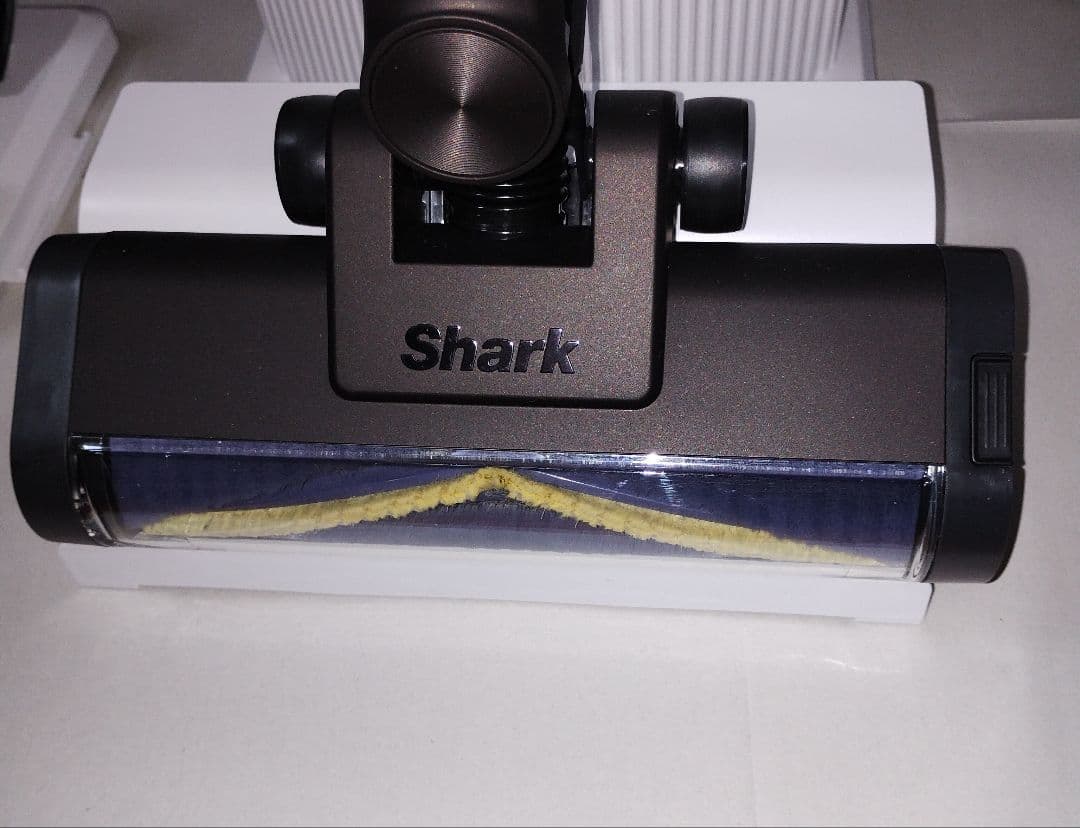 シャークニンジャ コードレススティッククリーナー LC701JBK