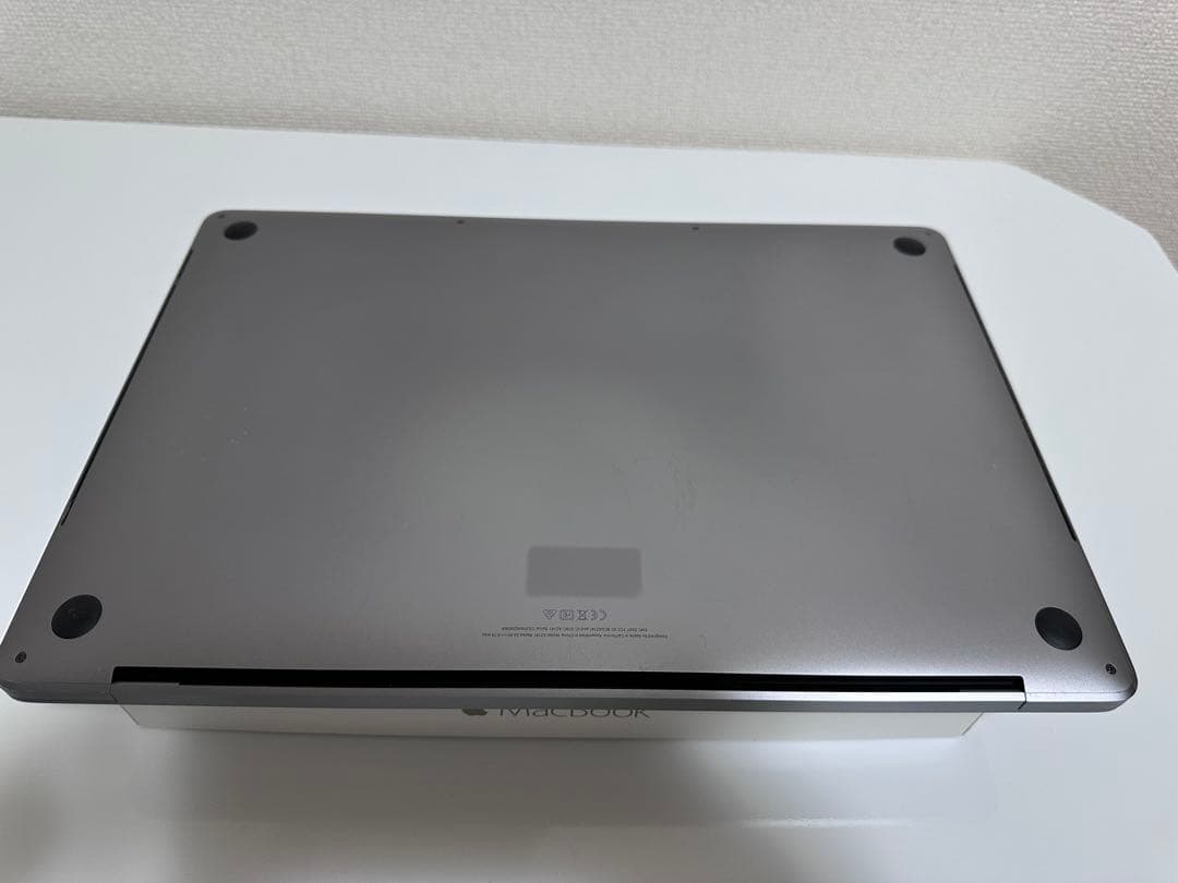 Macbook Pro 16 インチ (2019) i7/SSD 512GB