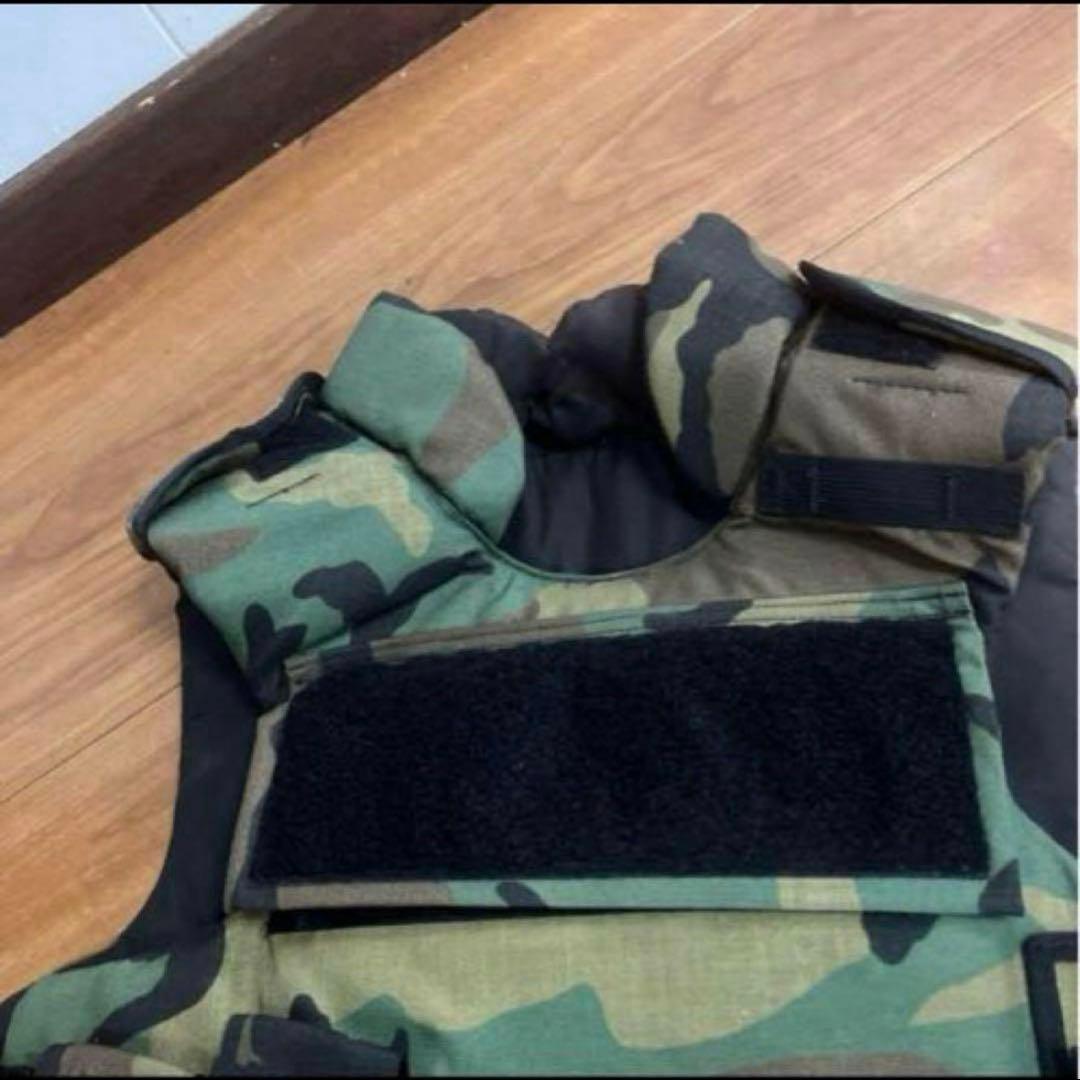 米軍放出品　米軍　BODY ARMOUR ソフトアーマー　プレート付き　送料無料