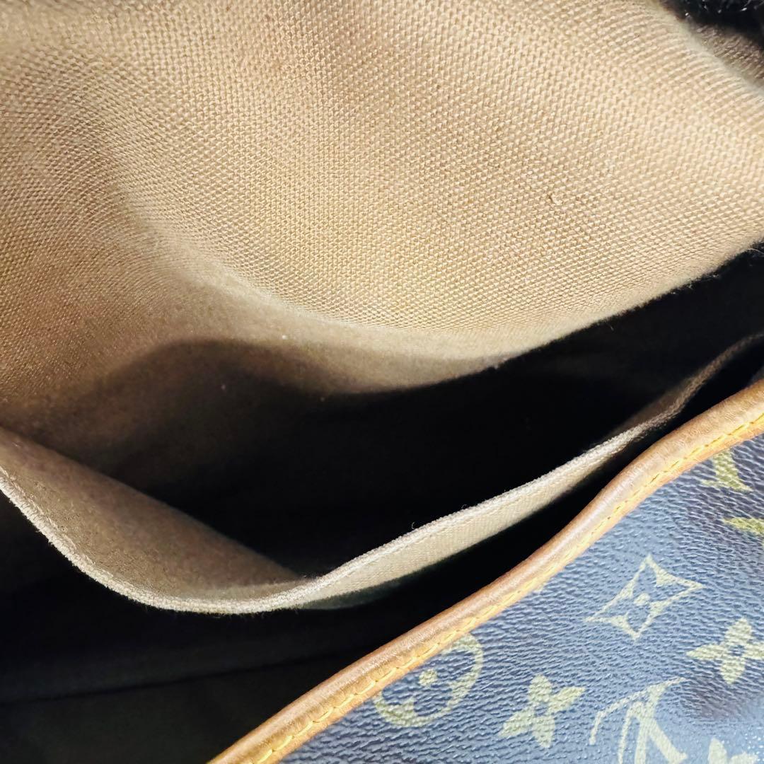 ✨ LOUIS VUITTON✨ルイヴィトン✨LV✨ソミュール✨ショルダーバッグ