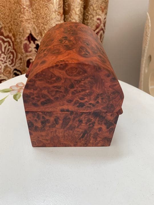 【新品】花梨瘤杢 無垢材  ジュエリーボックス⭐️小物入れ⭐️宝石箱