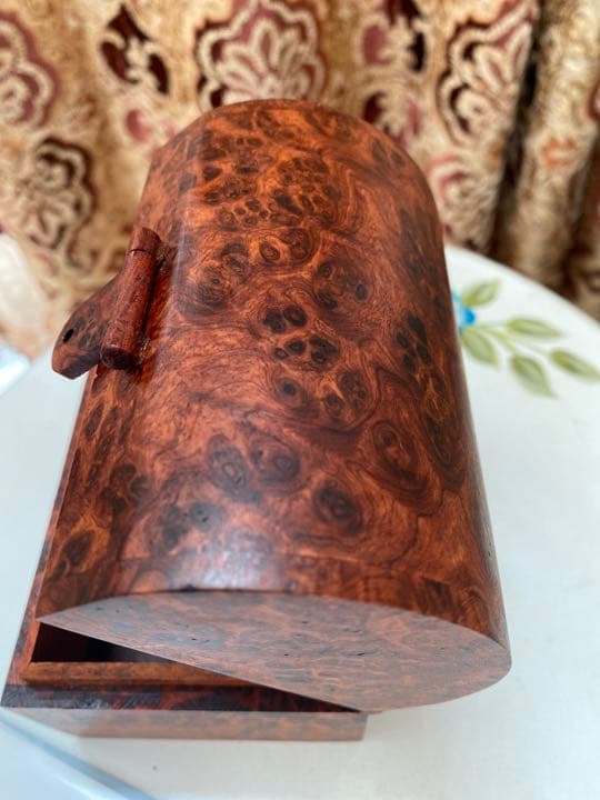 【新品】花梨瘤杢 無垢材  ジュエリーボックス⭐️小物入れ⭐️宝石箱