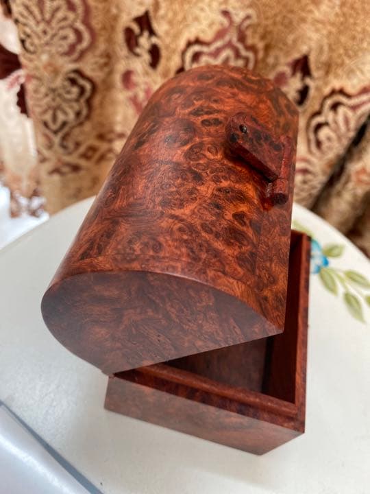 【新品】花梨瘤杢 無垢材  ジュエリーボックス⭐️小物入れ⭐️宝石箱