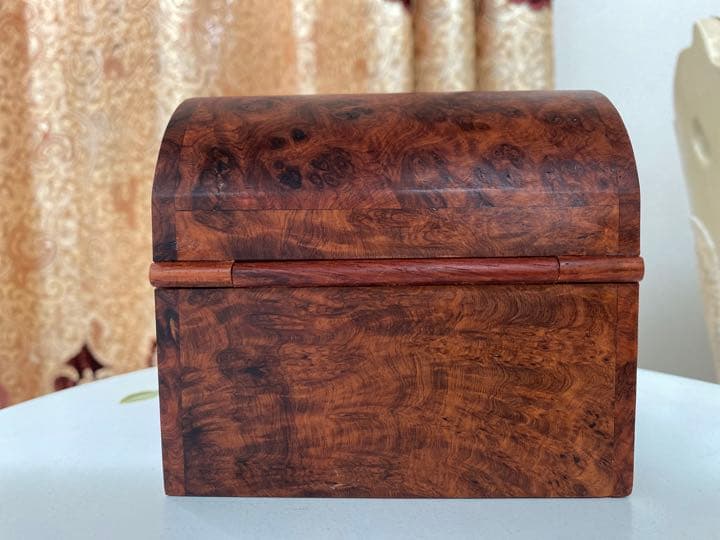 【新品】花梨瘤杢 無垢材  ジュエリーボックス⭐️小物入れ⭐️宝石箱