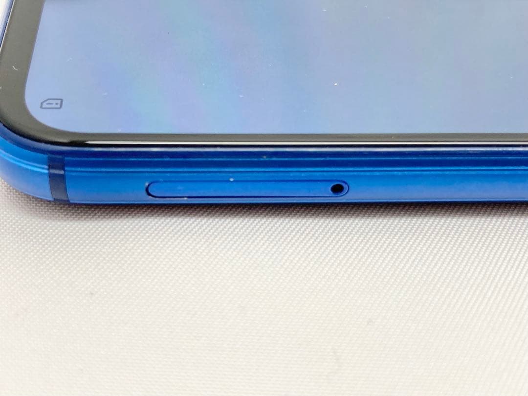 【美品】HUAWEI P20 LITE HWV32 ブルー