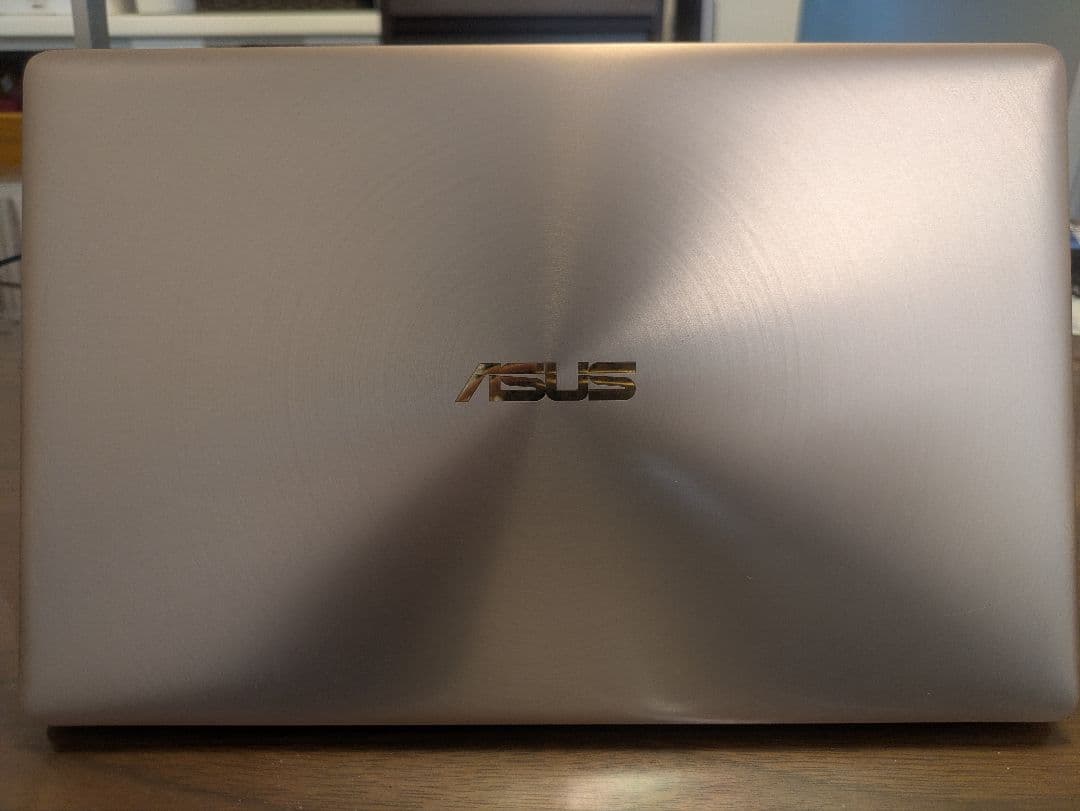 【動作確認済】ASUS zenbook UX390U 8GB/256GB/i5