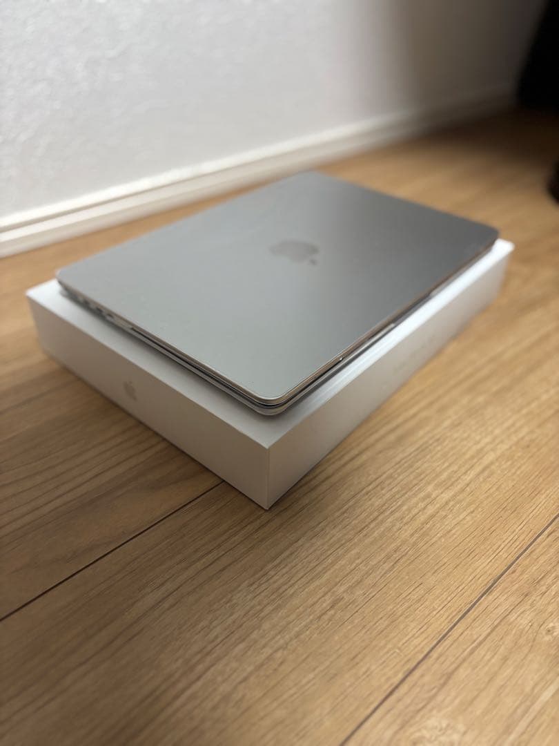 MacBook本体 SaitamaMacBook Air M2 13.6 8GB/256GB