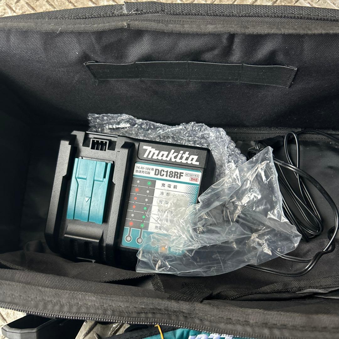 Makita DC18RF ハンディクリーナー付属品