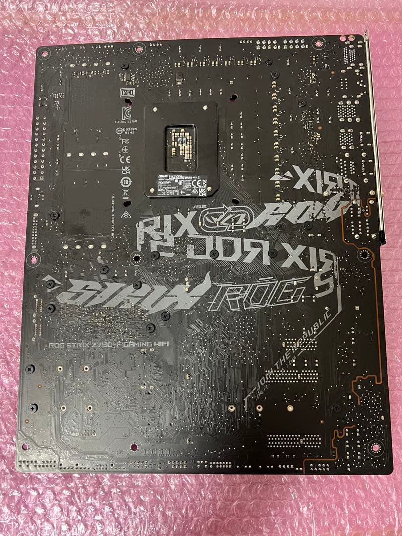 ASUS ROG STRIX Z790-F GAMING WiFi マザーボード