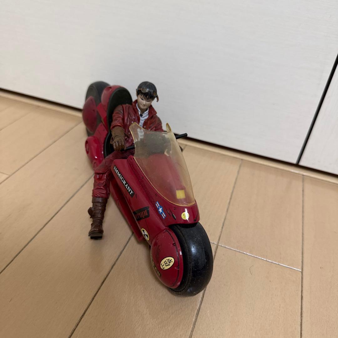マクファーレン　AKIRA金田　 KANEDA ON MOTORCYCLEアキラ