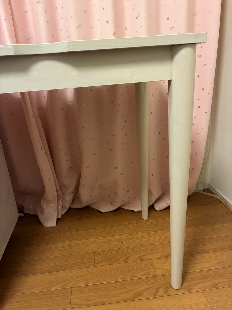 【送料込】ニトリ 机 デスク白 モダン　美品