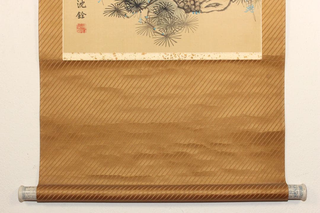 No5890 掛軸　在銘　沈南蘋(沈銓)　松、鶴図　絹本　紙箱　日本画　送料無料