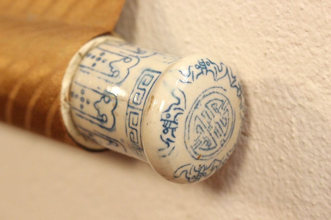 No5890 掛軸　在銘　沈南蘋(沈銓)　松、鶴図　絹本　紙箱　日本画　送料無料