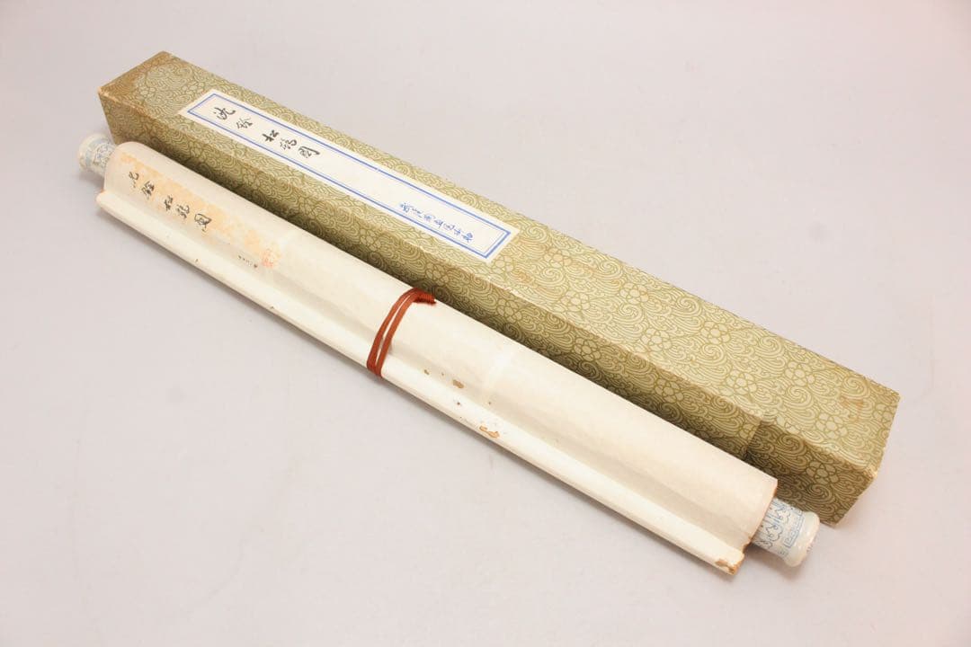 No5890 掛軸　在銘　沈南蘋(沈銓)　松、鶴図　絹本　紙箱　日本画　送料無料