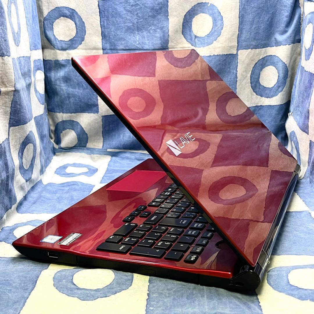 綺麗ブルーレイ☆快適SSD☆大人気赤ノートパソコン♪カメラ付！Windows11