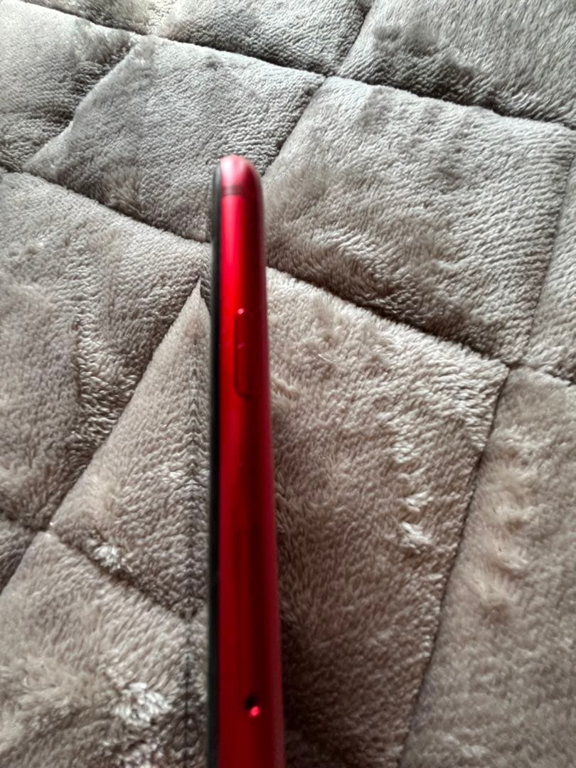iPhone8 RED SIMフリー 美品