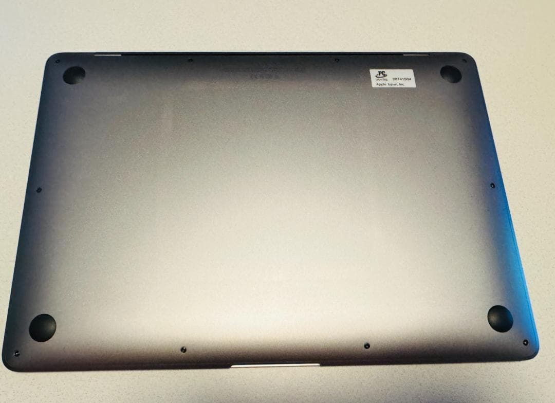 MacBook Air 2020 i3 8GB 13インチ バッテリー良好