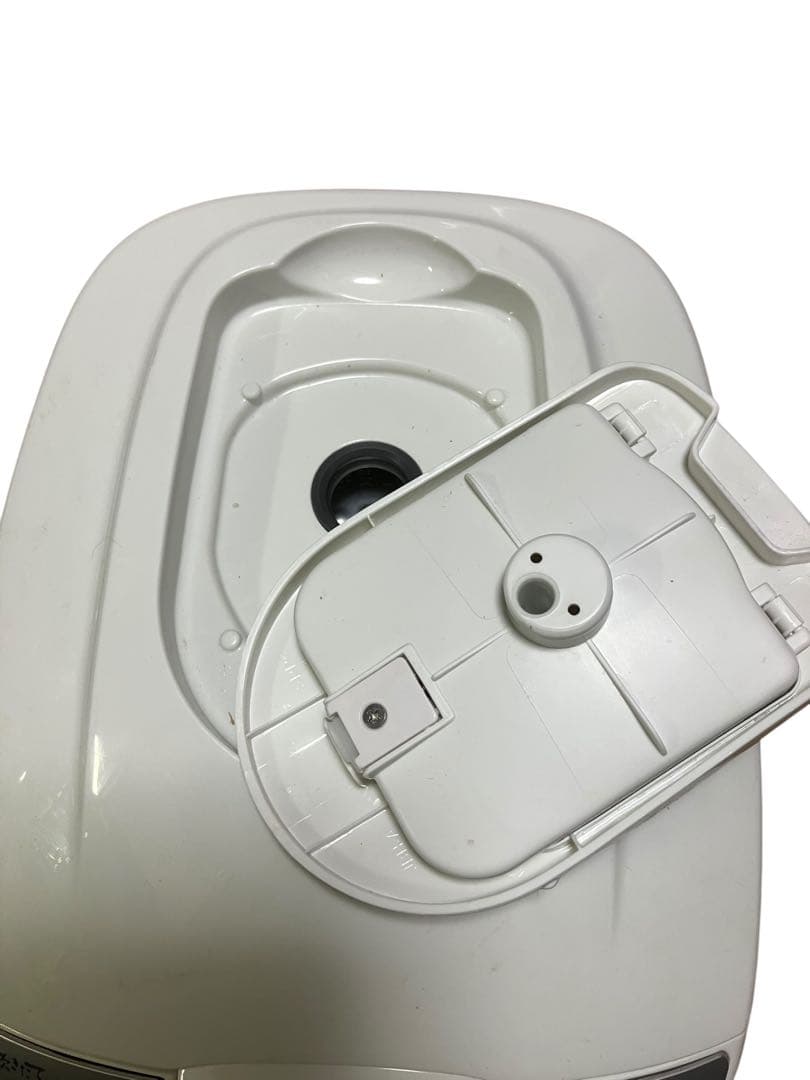 ダイガー　Tiger マイコン炊飯器　JBH-G2 五合炊き　24年製　保証付き