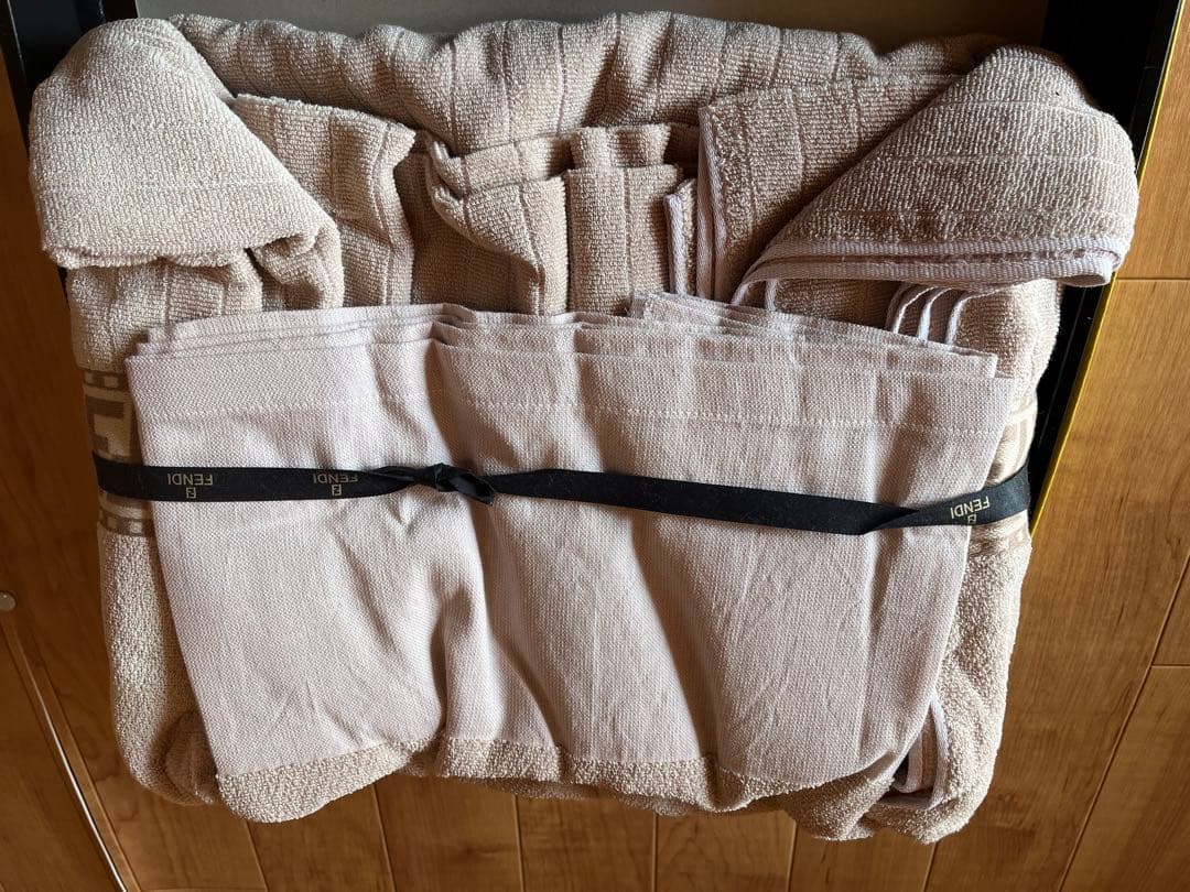 FENDI タオルシーツ　フェンディ　シーツ　寝具