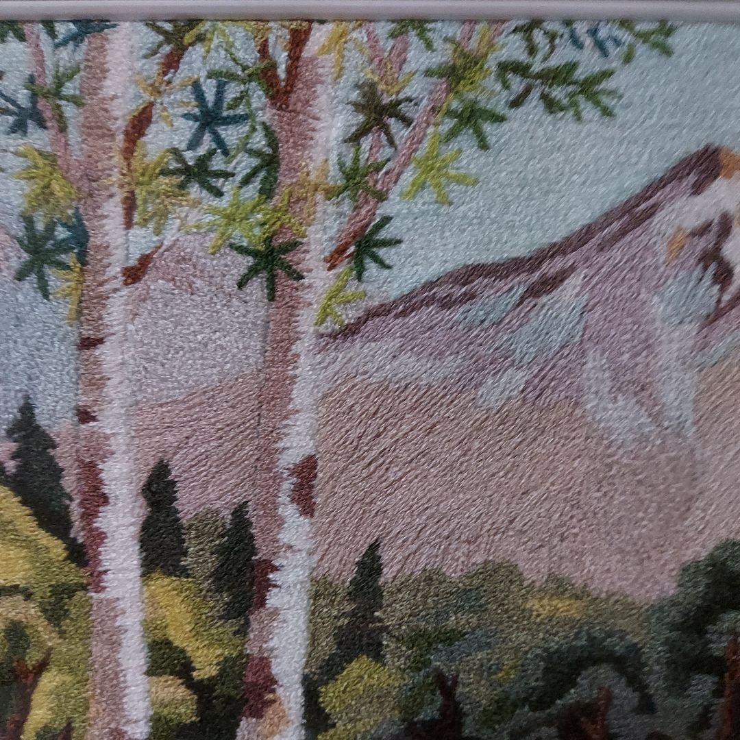 刺繍風景画 /残雪山並み/白樺林/川の流れ/村落建物