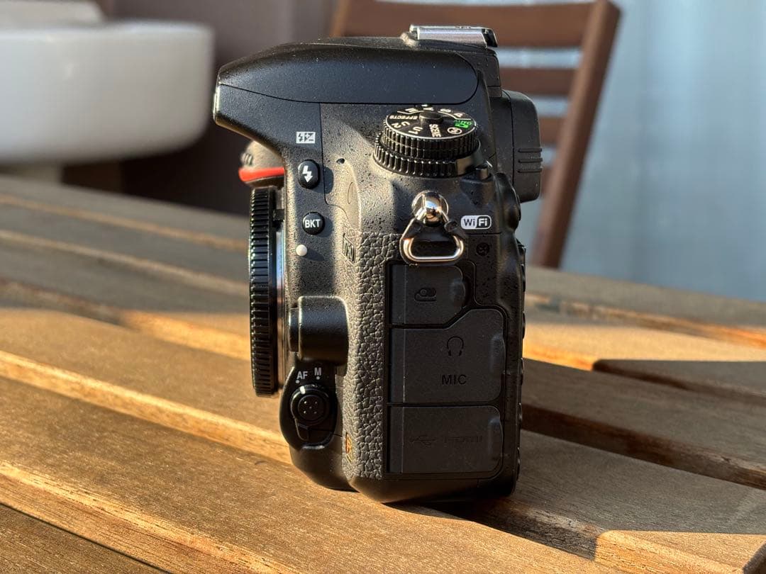 Nikon D750 デジタル一眼レフカメラ+MB-16 縦位置撮影用付き