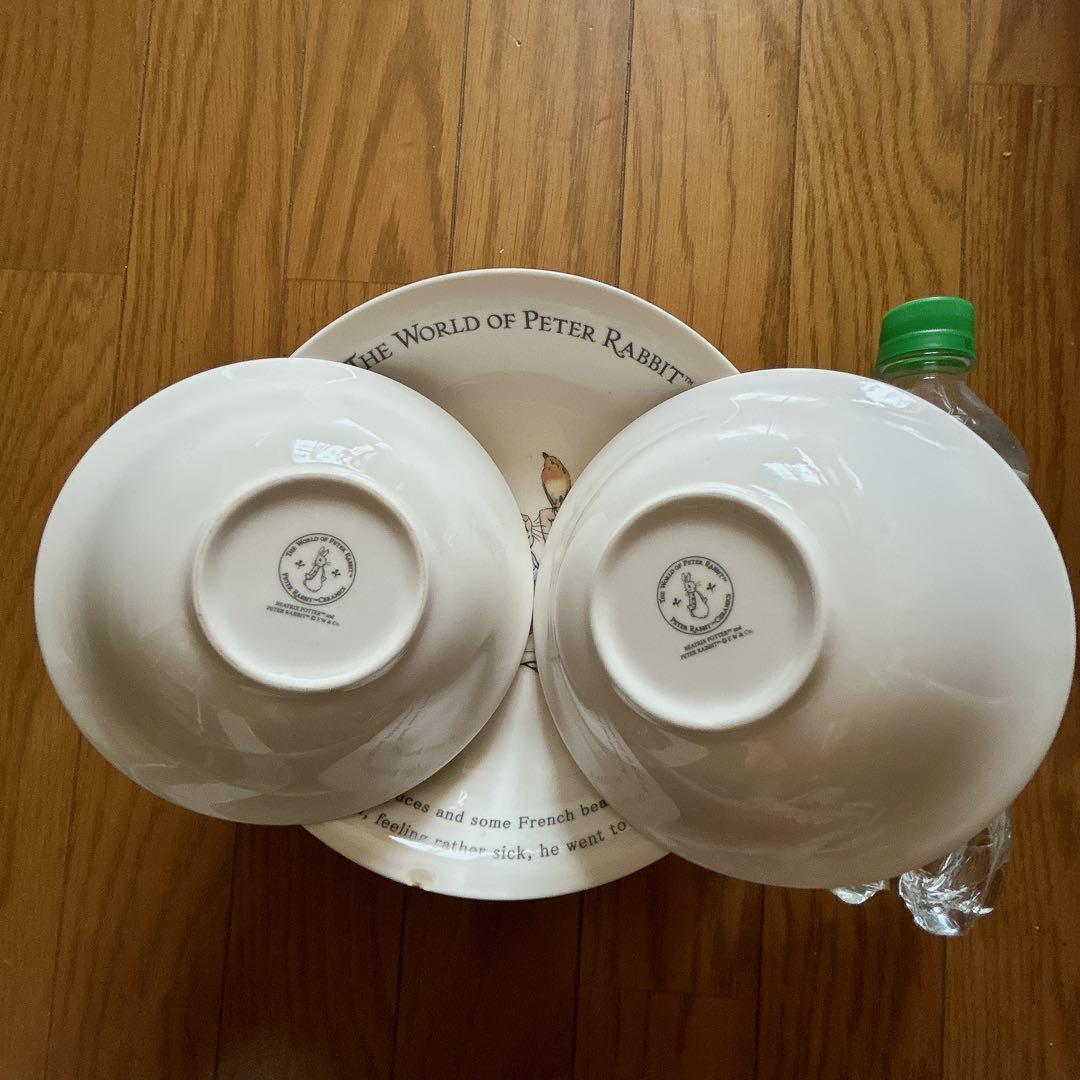 ウェッジウッド ピーターラビット 100周年記念プレートとカレンダー 旧刻印 他