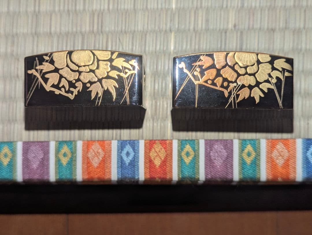 古い木製雛道具　御莨盆(本金髙蒔絵)たばこ盆
