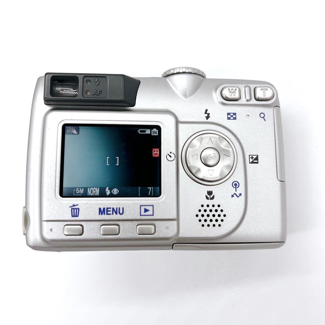 Nikon COOLPIX 5200 シルバー コンパクトデジタルカメラ　箱付
