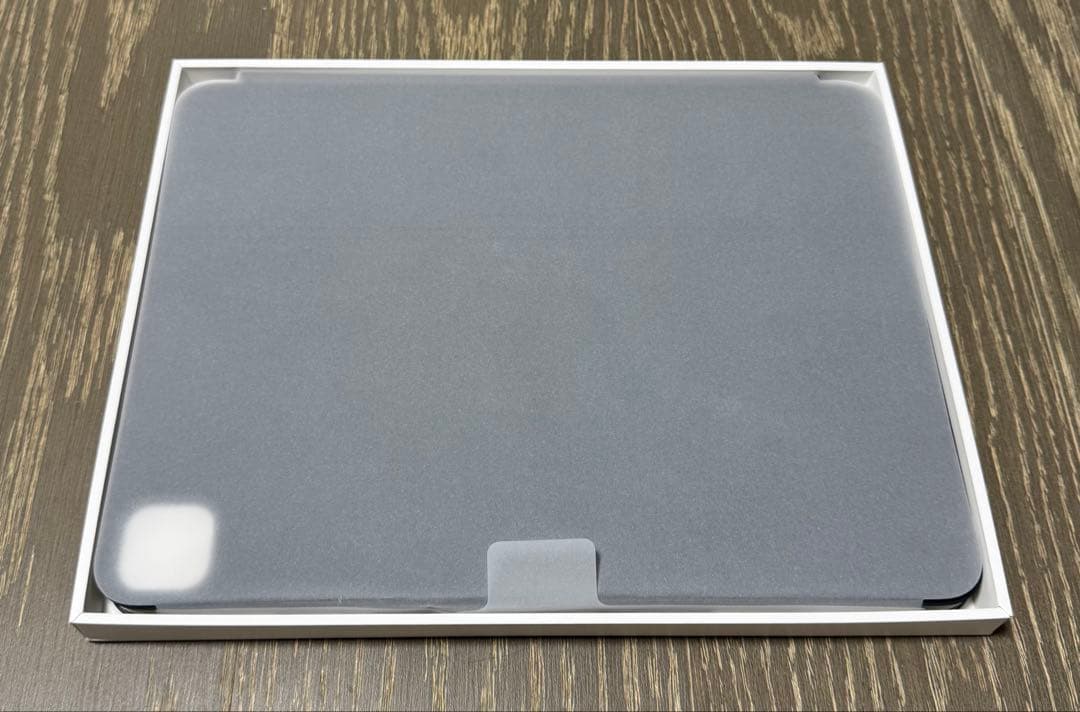 美品 13インチiPad Pro（M4）用Magic Keyboard （US)