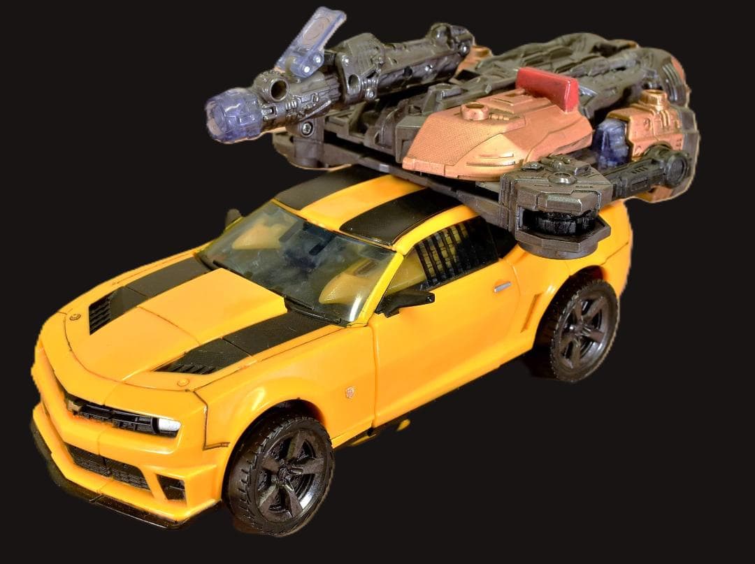塗装品トランスフォーマーDA-01　パワーアームドバンブルビー