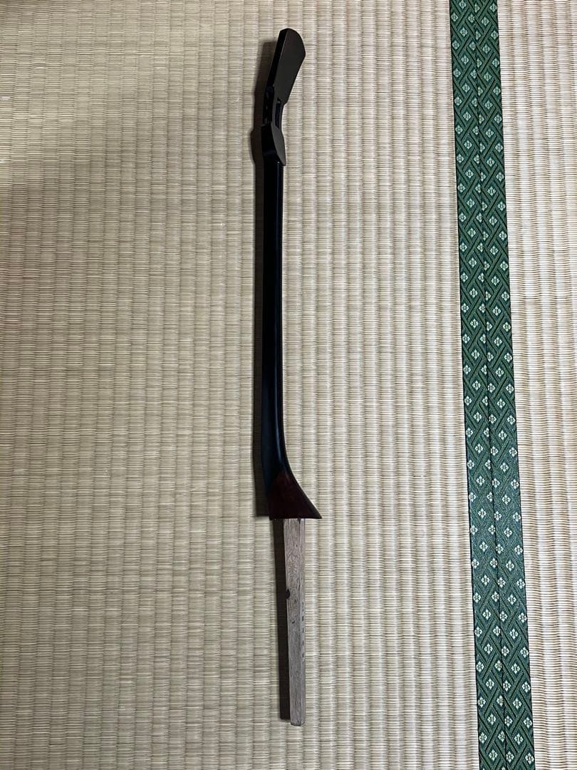 伝統的な三線 蛇皮使用 銘苅春政作
