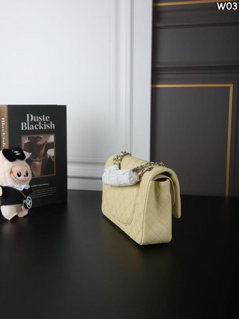 即日発送します シャネル CHANEL キャビアスキン ショルダーバッグ 25