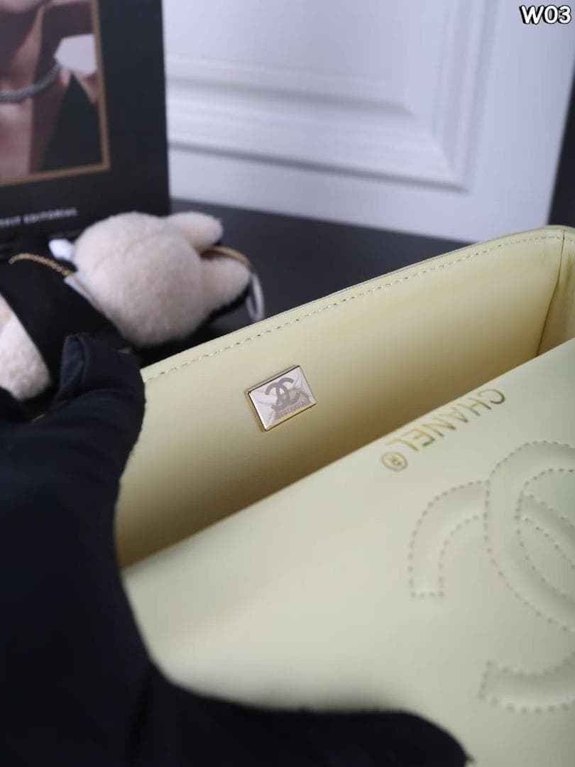 即日発送します シャネル CHANEL キャビアスキン ショルダーバッグ 25