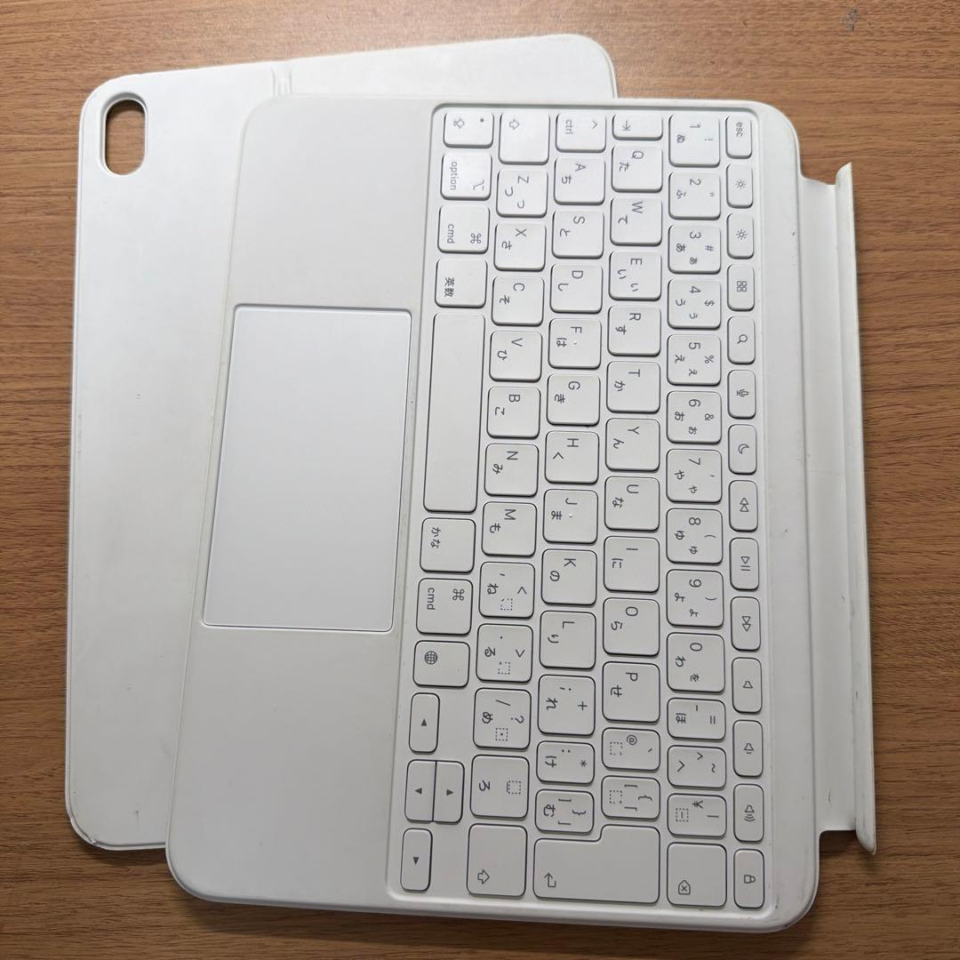 Apple純正　iPad第10世代用ホワイトキーボードケース