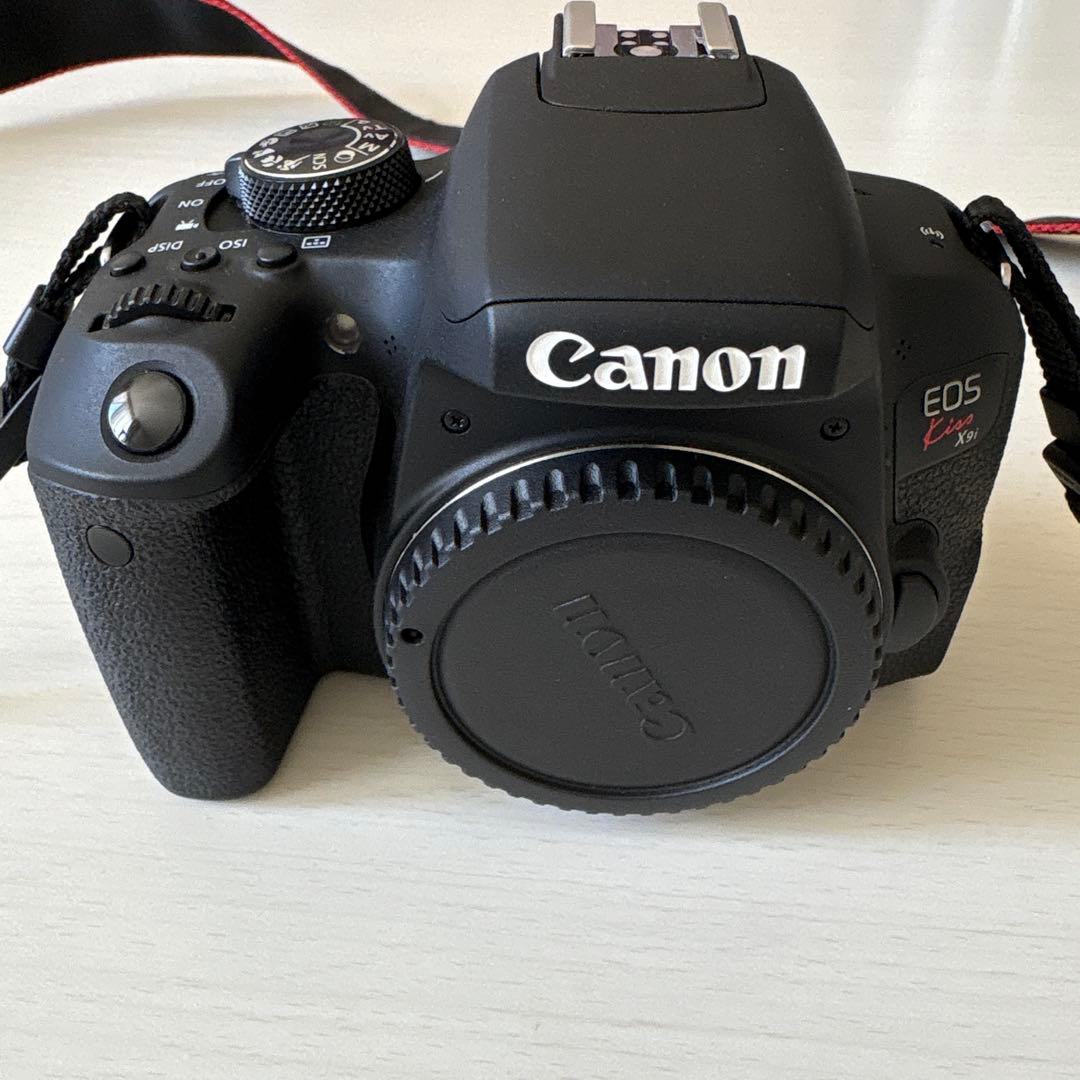 Canonキャノン EOS KISS X9i ダブルズームキット