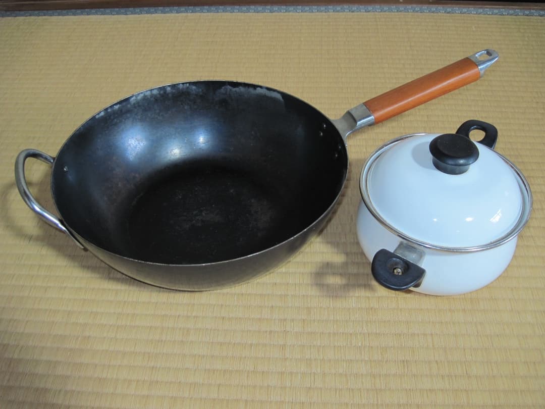 深型フライパン　ホーロー鍋　すきやき鍋2個　セット