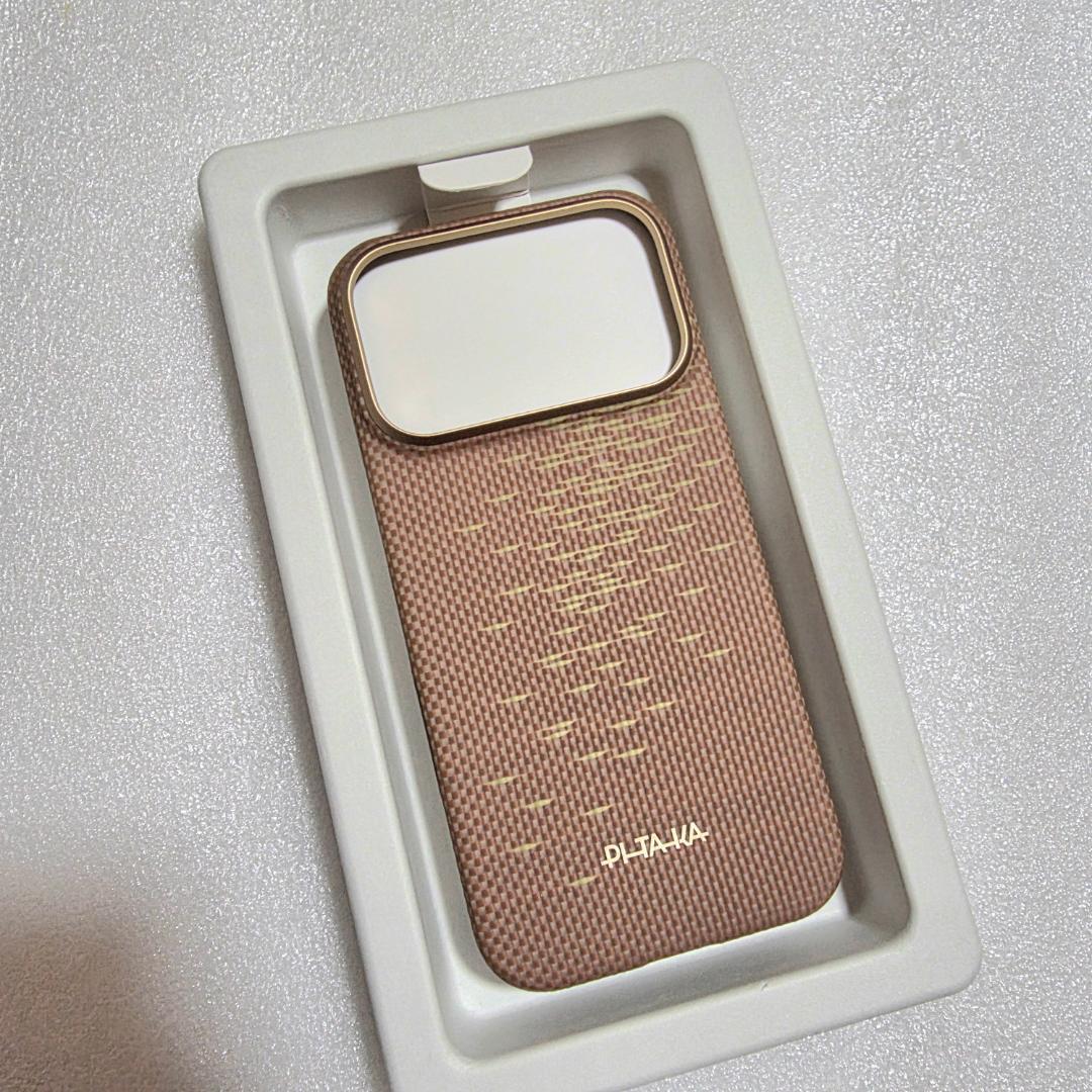 PITAKA iPhone17 Pro Ultra Slim 浮光躍金 煌金波
