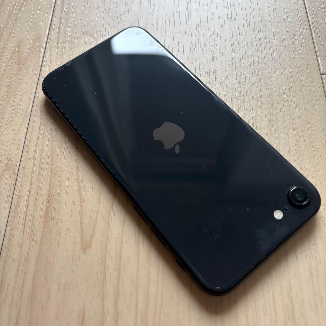 【綺麗です】iPhone SE（第2世代）128GB SIMフリー本体ブラック