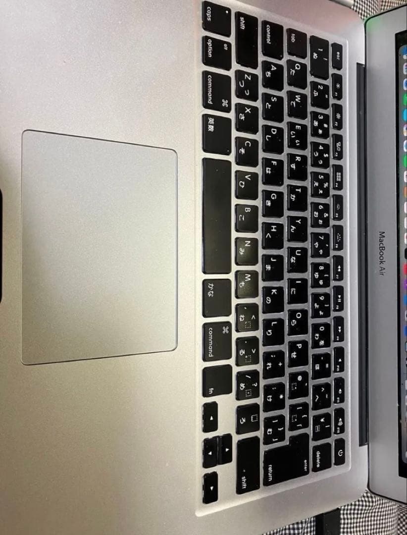 MacBook Air 13inch Core i5 8GB 仮想マシン