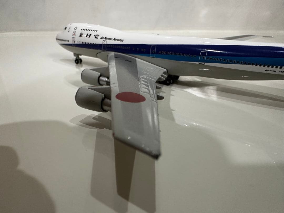 ANA 747-100SRありがとう！SR特別塗装 1/400ダイキャストモデル